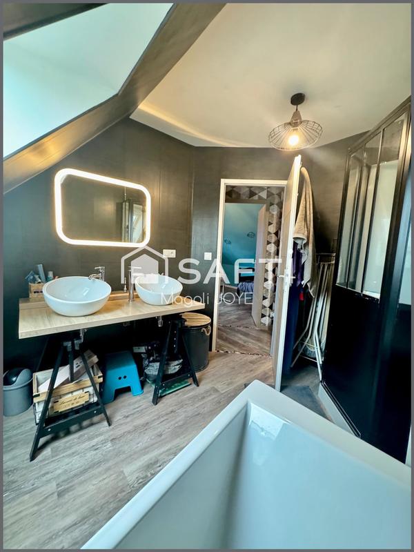 Maison - 130 m² - 5 pièces