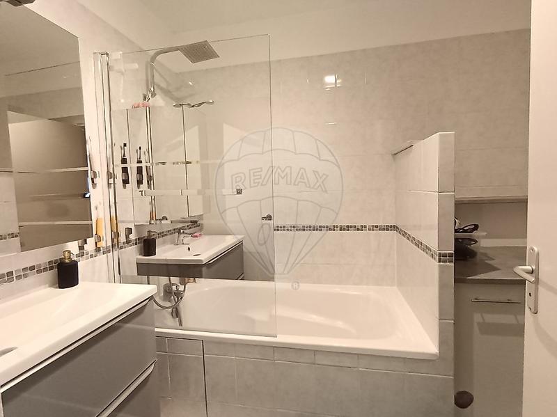 Appartement - 85 m² - 4 pièces