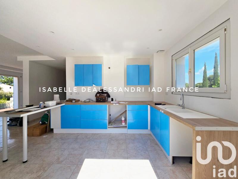 Appartement - 90 m² - 4 pièces