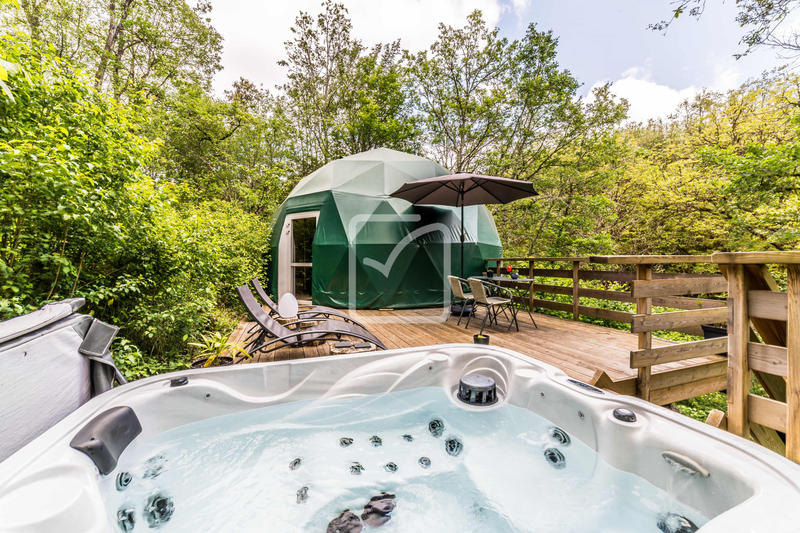 Local commercial - 250 m² - 1 pièce