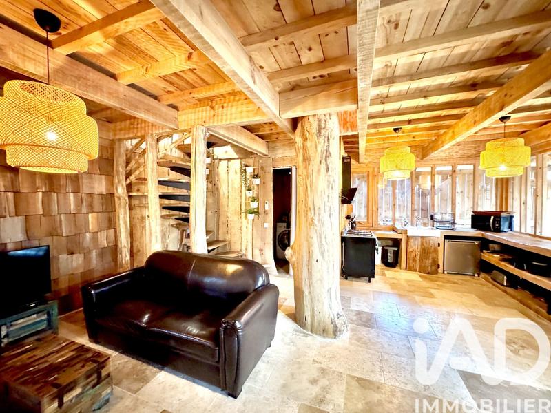 Maison de maîtres - 200 m² - 8 pièces