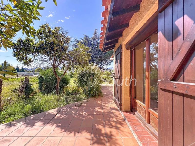 Villa - 225 m² - 7 pièces