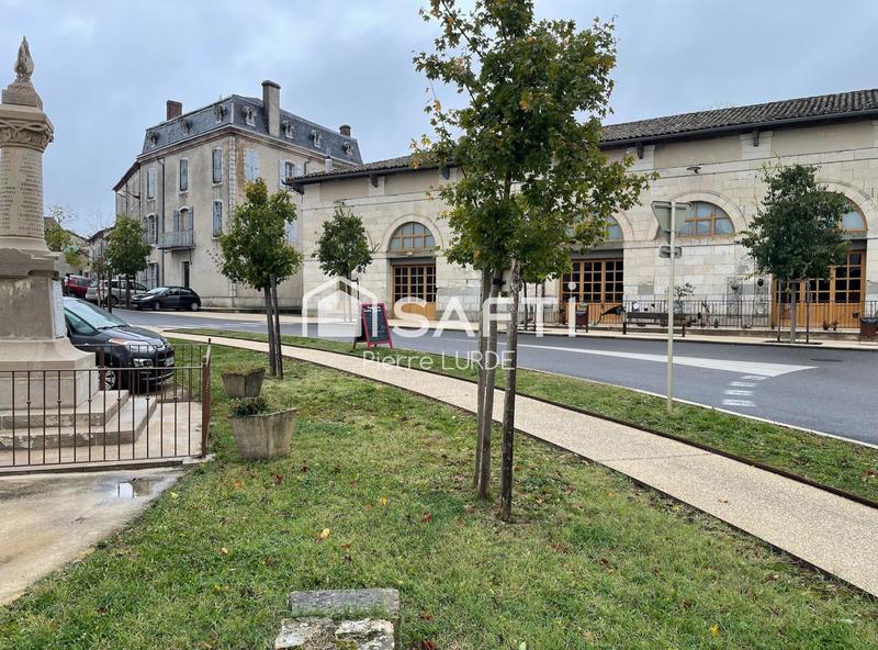 Maison de village - 284 m² - 7 pièces