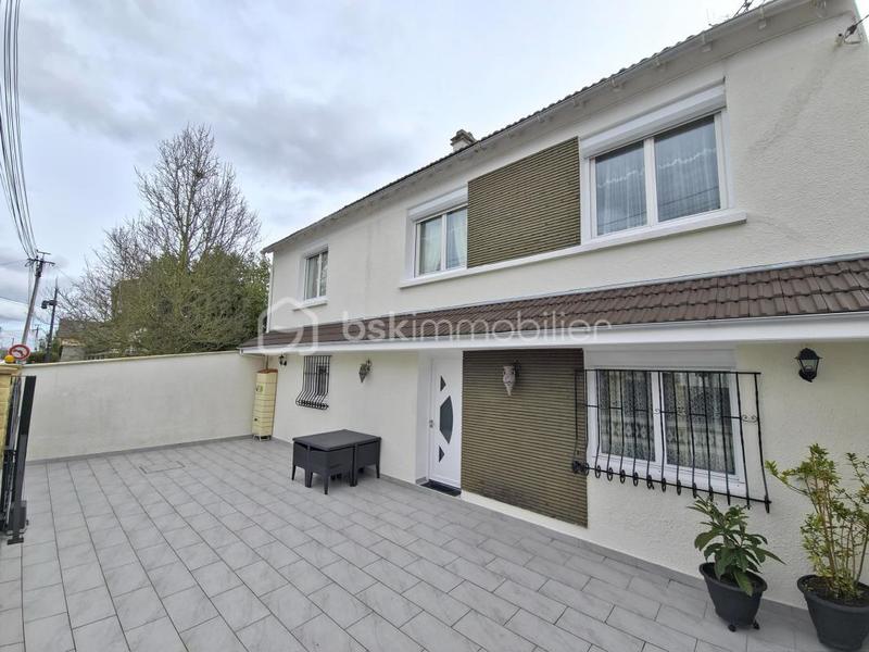 Maison - 142 m² - 6 pièces