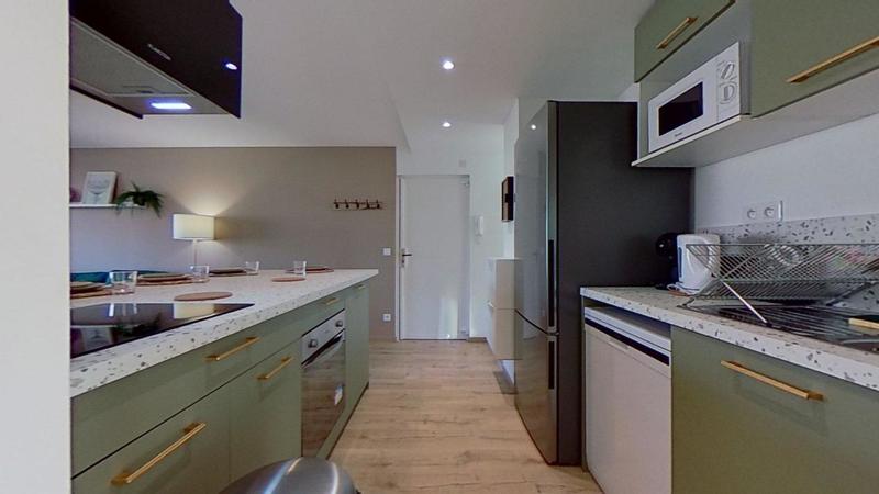 Appartement - 90 m² - 5 pièces