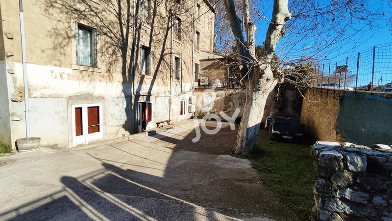 Immeuble - 1 600 m²