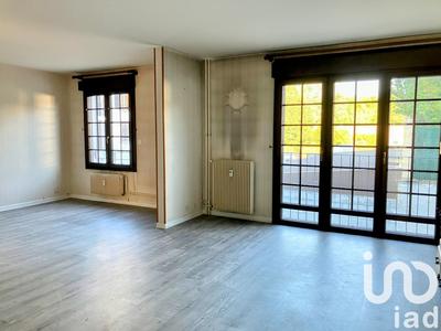 Appartement - 77 m² - 3 pièces