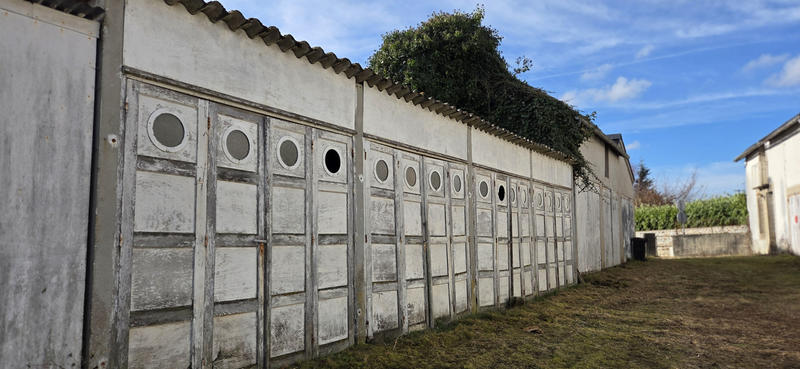 Maison - 220 m² - 7 pièces