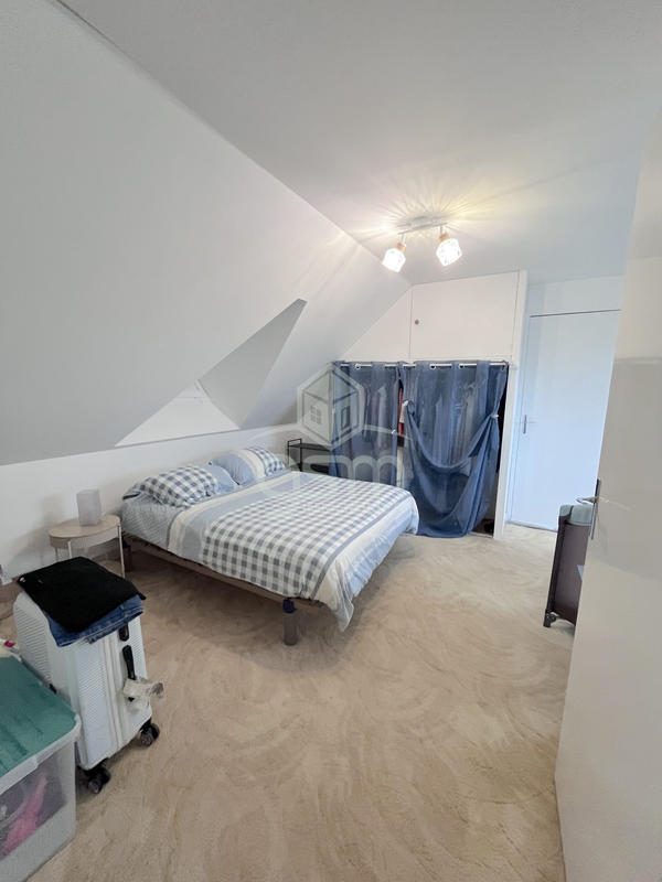 Maison - 111 m² - 5 pièces