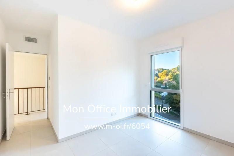 Appartement - 120 m² - 5 pièces