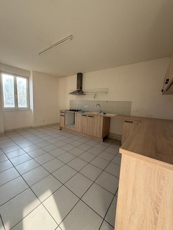 Maison - 200 m² - 8 pièces