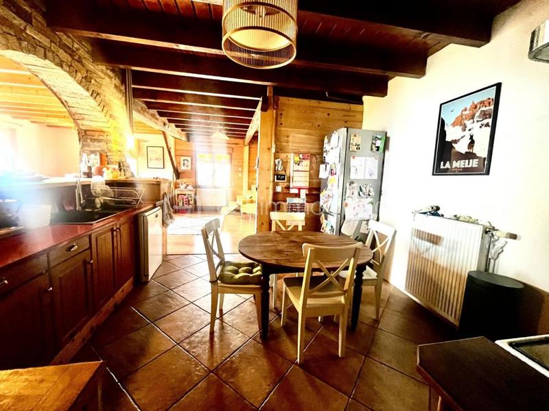 Châlet - 204 m² - 5 pièces