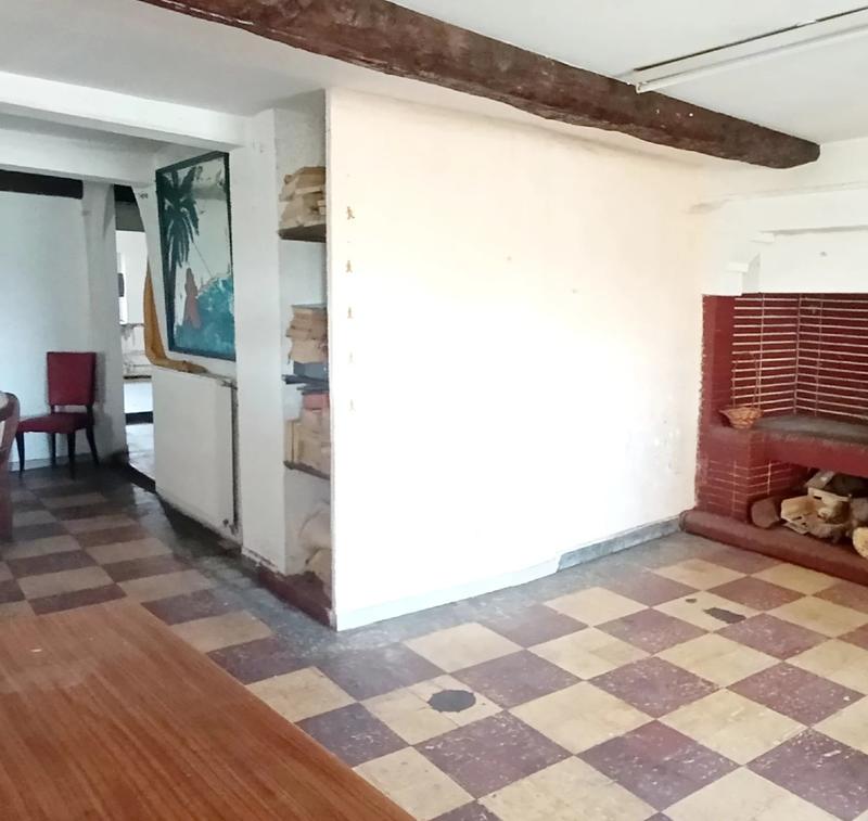 Local commercial - 331 m² - 9 pièces