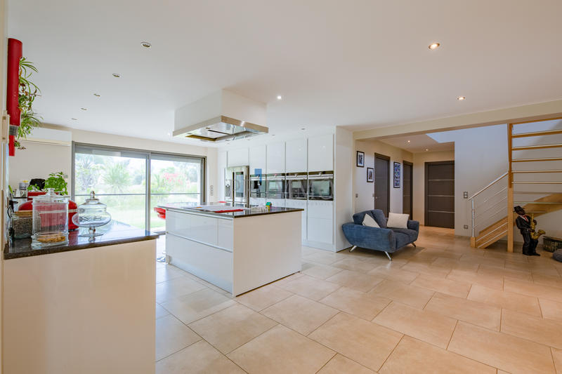 Villa - 262 m² - 7 pièces