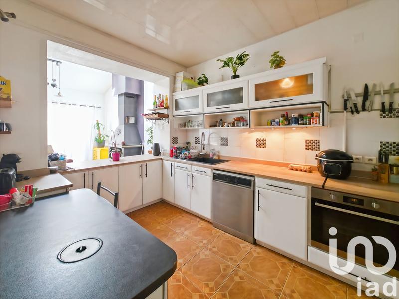 Maison - 213 m² - 7 pièces