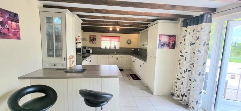 Demeure - 360 m² - 12 pièces