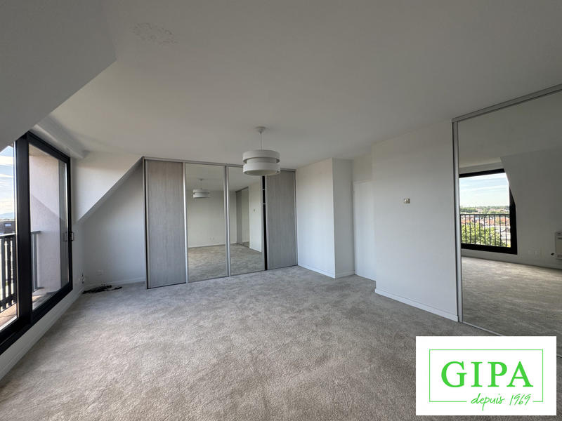 Appartement - 193 m² - 3 pièces