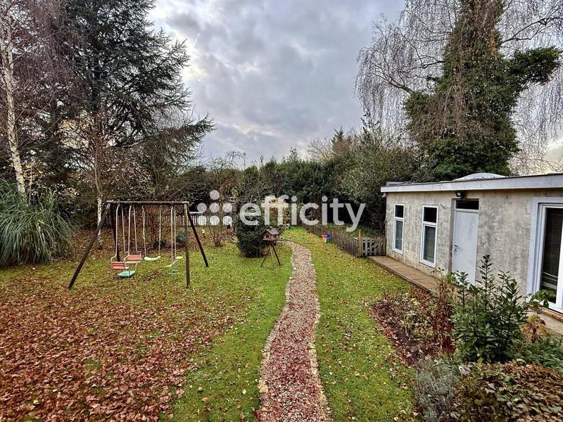 Pavillon - 179 m² - 9 pièces