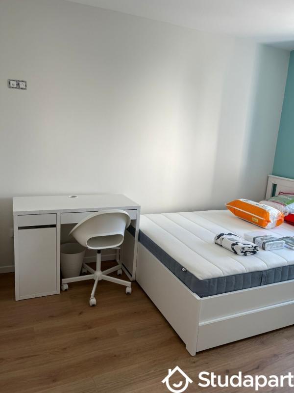 Chambre - 9 m² - 1 pièce