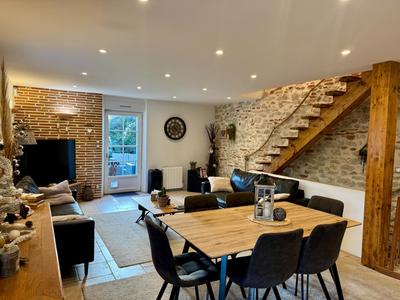 Maison - 110 m² - 4 pièces