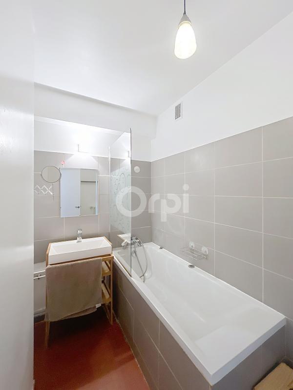 Appartement - 70 m² - 4 pièces