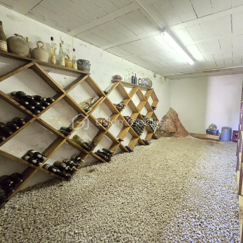 Propriété - 250 m² - 5 pièces