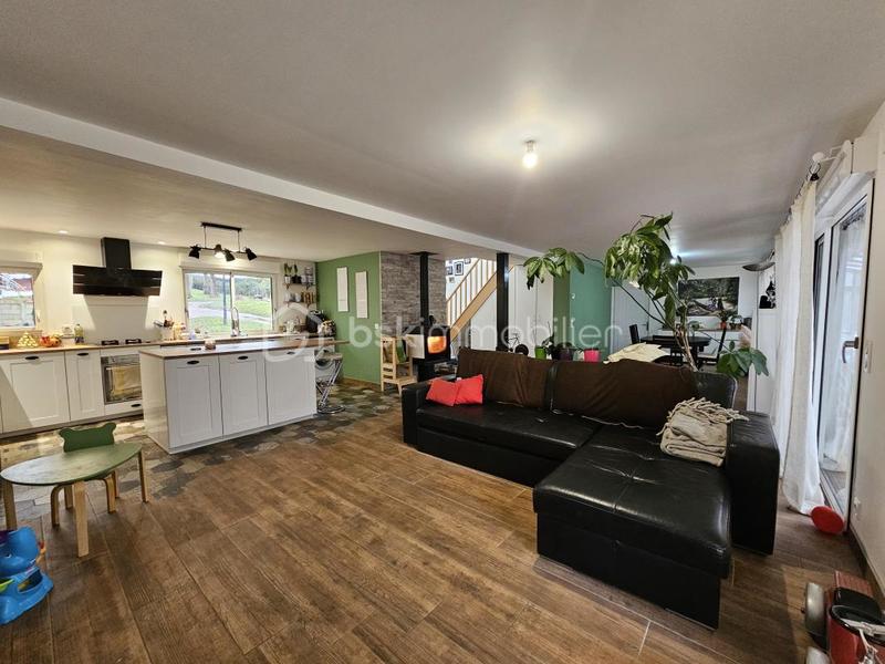 Maison - 190 m² - 6 pièces