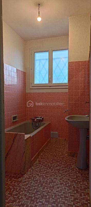 Maison traditionnelle - 171 m² - 8 pièces