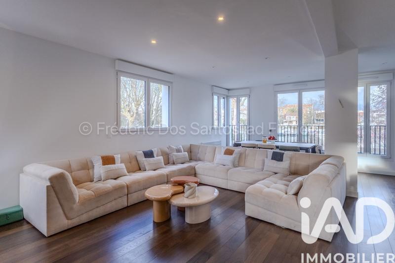 Maison - 200 m² - 6 pièces