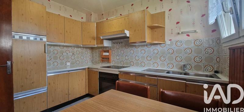 Maison - 94 m² - 5 pièces