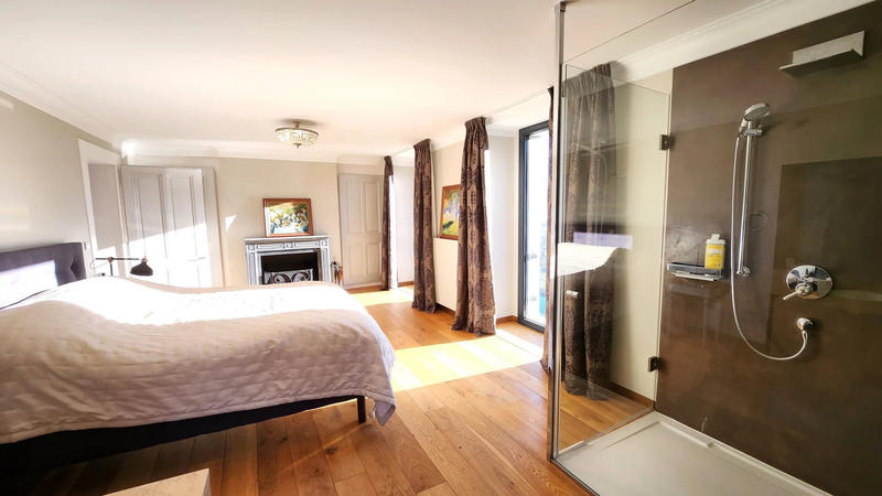 Maison - 600 m² - 10 pièces