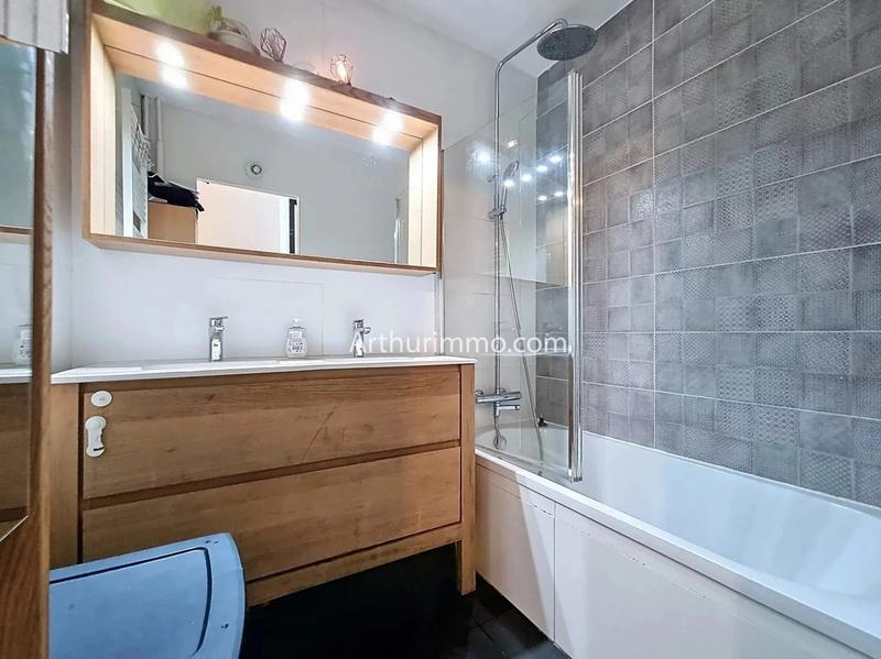 Appartement - 79 m² - 4 pièces