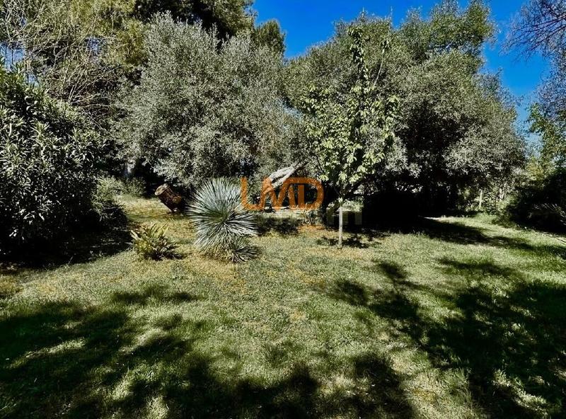 Maison d'architecte - 405 m² - 8 pièces