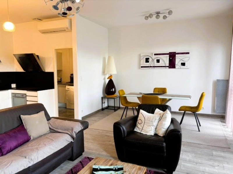 Appartement - 111 m² - 3 pièces