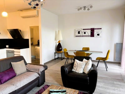 Appartement - 111 m² - 3 pièces