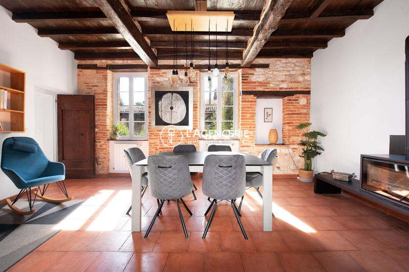 Maison ancienne - 522 m² - 11 pièces