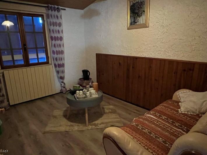 Maison chambre d'hôtes - 370 m² - 13 pièces