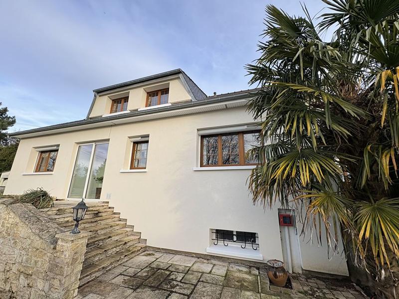 Maison - 177 m² - 6 pièces