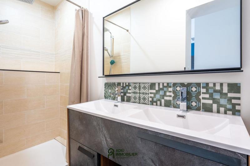 Maison - 316 m² - 6 pièces