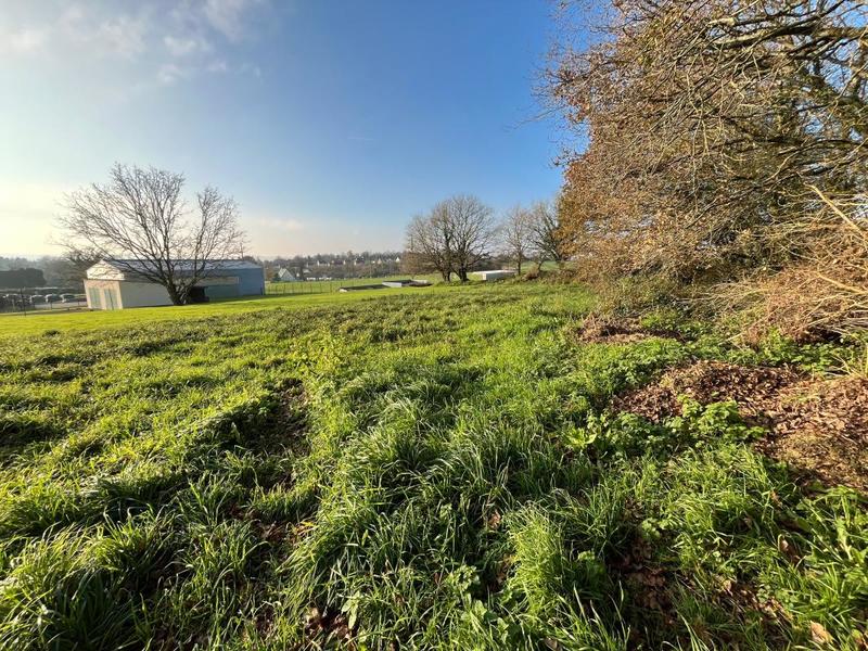 Terrain constructible - 2 010 m²