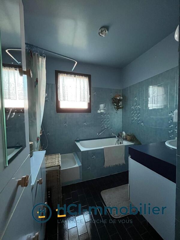 Maison - 102 m² - 4 pièces