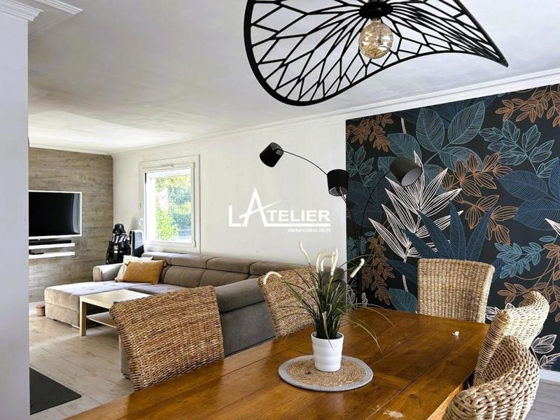 Maison - 111 m² - 4 pièces