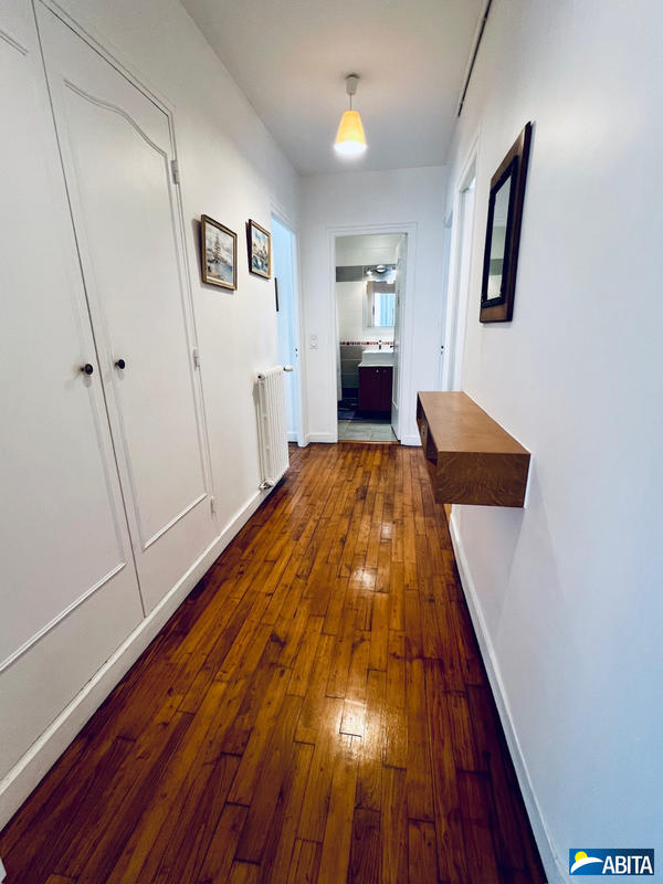 Appartement - 84 m² - 4 pièces