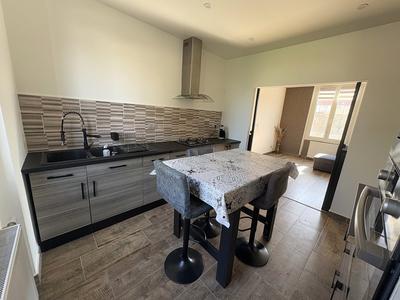 Maison - 82 m² - 5 pièces