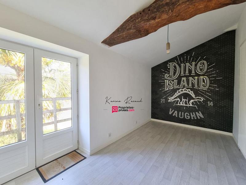 Maison - 201 m² - 8 pièces