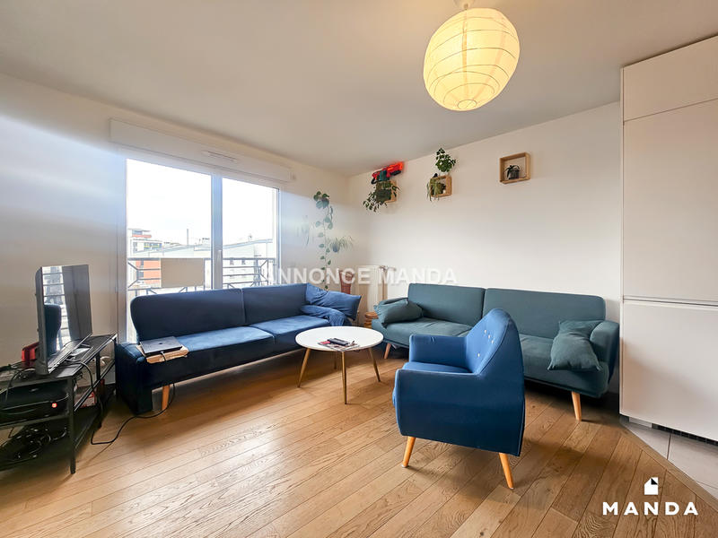 Chambre - 9 m² - 4 pièces