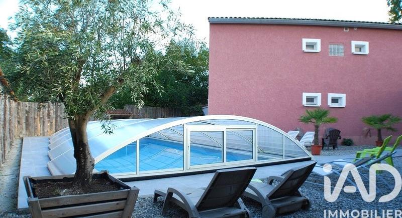 Appartement - 575 m² - 26 pièces