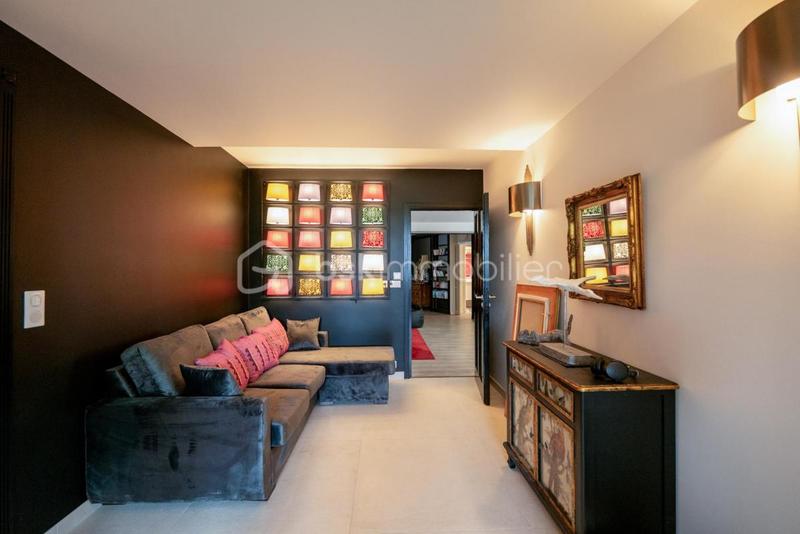 Maison d'architecte - 518 m² - 12 pièces