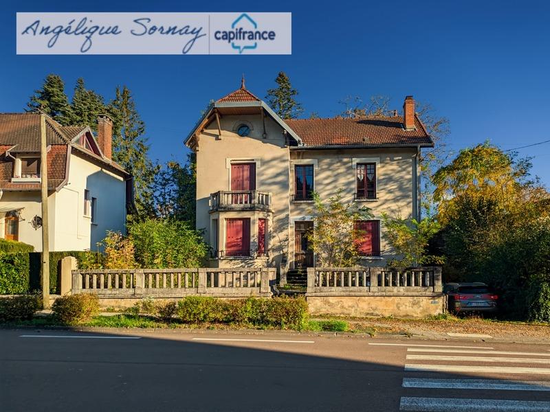 Maison de ville - 154 m² - 8 pièces