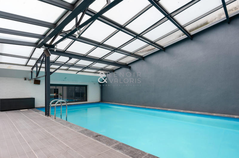 Appartement - 400 m² - 8 pièces